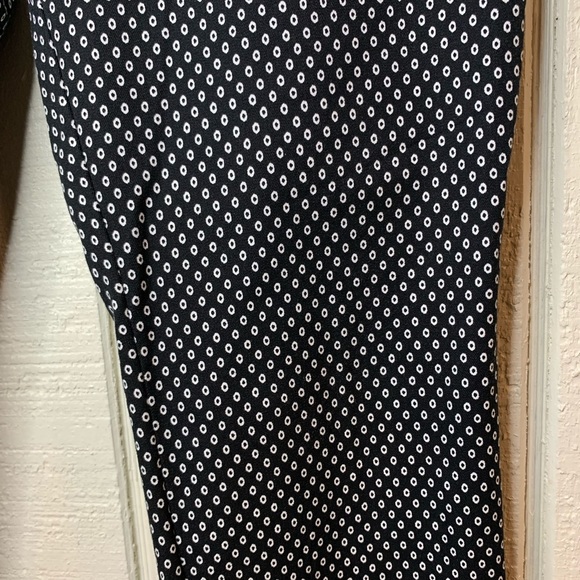 Anthropologie pants, size 2. The essential slim. - Picture 5 of 6